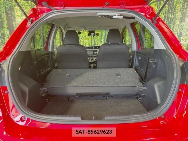 Toyota VITZ 2018-11 7458654-9
