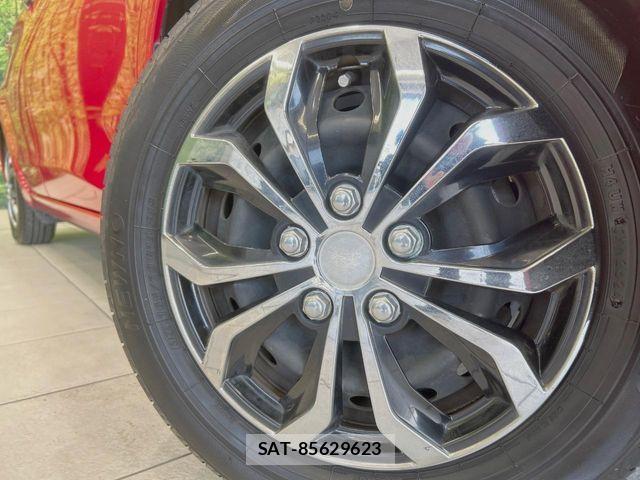 Toyota VITZ 2018-11 7458654-12