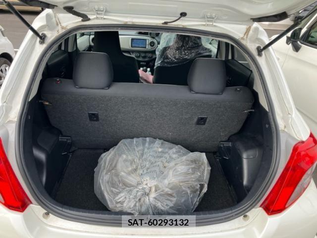 Toyota VITZ 2011-06 7458669-12