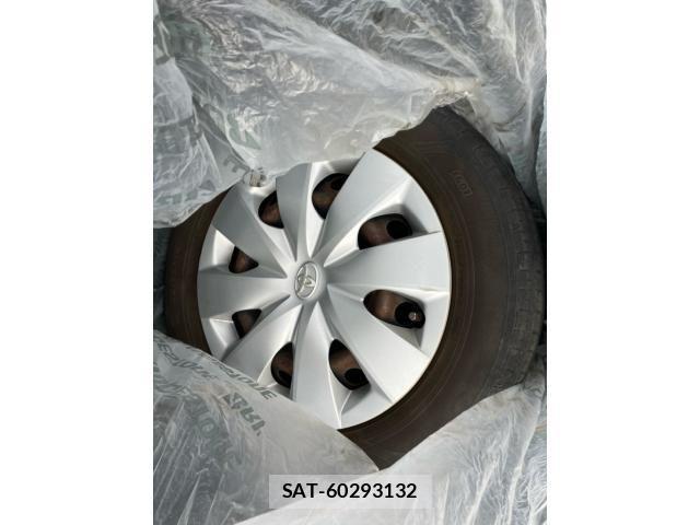 Toyota VITZ 2011-06 7458669-13
