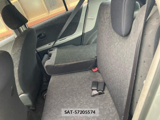 Toyota VITZ 2009-11 7458665-8