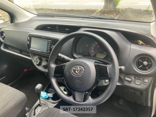 Toyota VITZ 2017-07 7458655-7