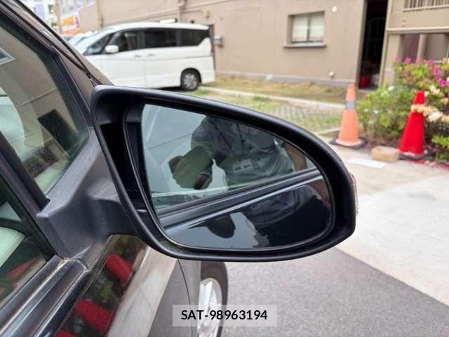 Toyota VITZ 2014-03 7458664-13