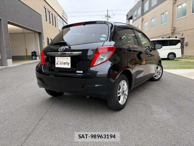 Toyota VITZ 2014-03 7458664-4