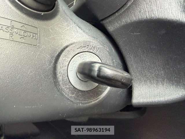 Toyota VITZ 2014-03 7458664-6