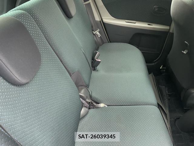 Toyota VITZ 2005-06 7458666-10