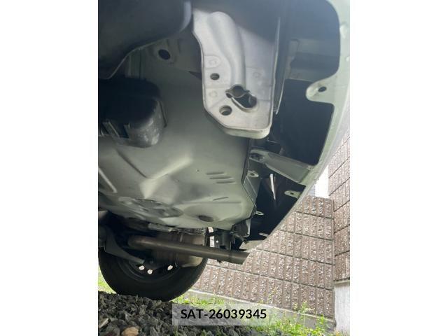 Toyota VITZ 2005-06 7458666-18