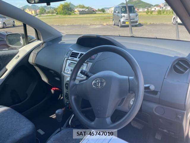 Toyota VITZ 2009-07 7458672-11