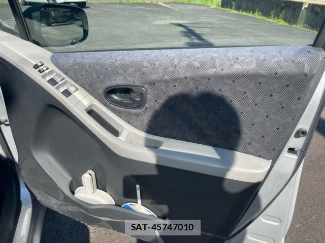 Toyota VITZ 2009-07 7458672-12