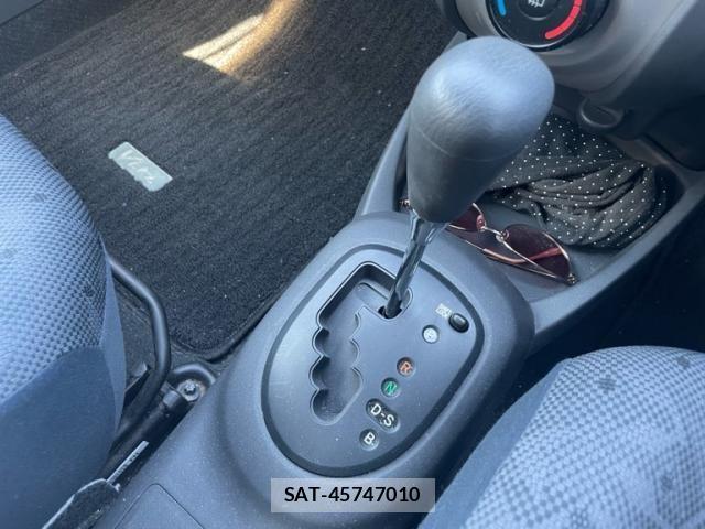 Toyota VITZ 2009-07 7458672-19