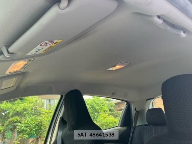 Toyota VITZ 2014-10 7458668-12