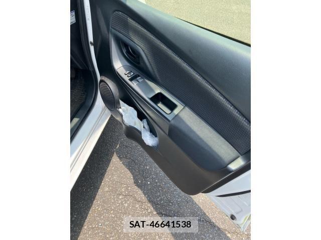 Toyota VITZ 2014-10 7458668-13
