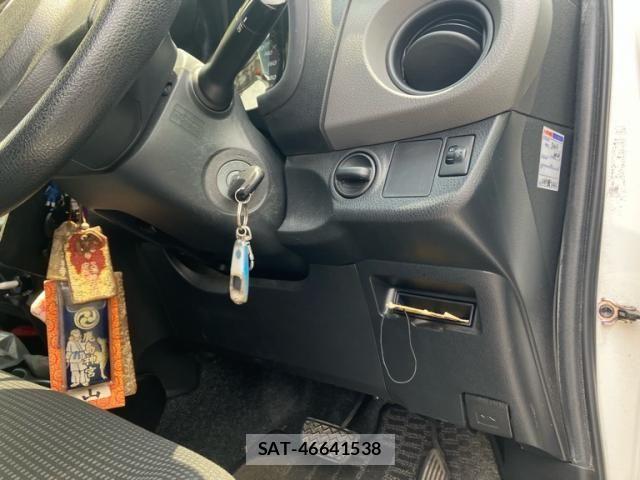 Toyota VITZ 2014-10 7458668-14