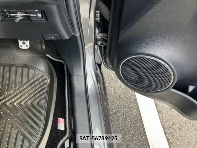 Toyota VITZ 2019-09 7458653-19