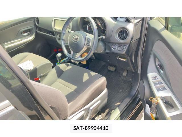 Toyota VITZ 2015-02 7503499-10