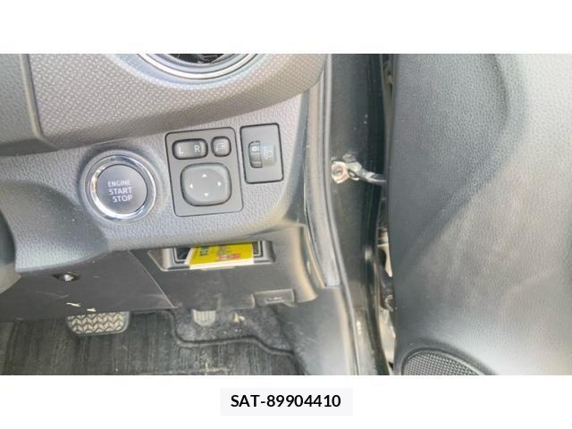 Toyota VITZ 2015-02 7503499-12