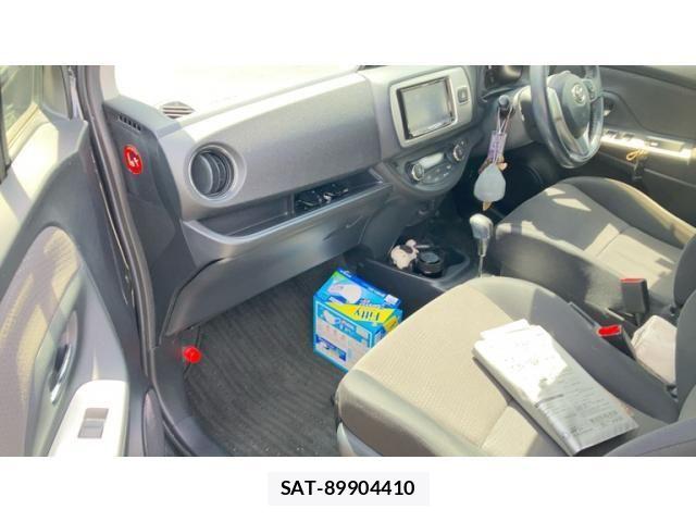 Toyota VITZ 2015-02 7503499-7