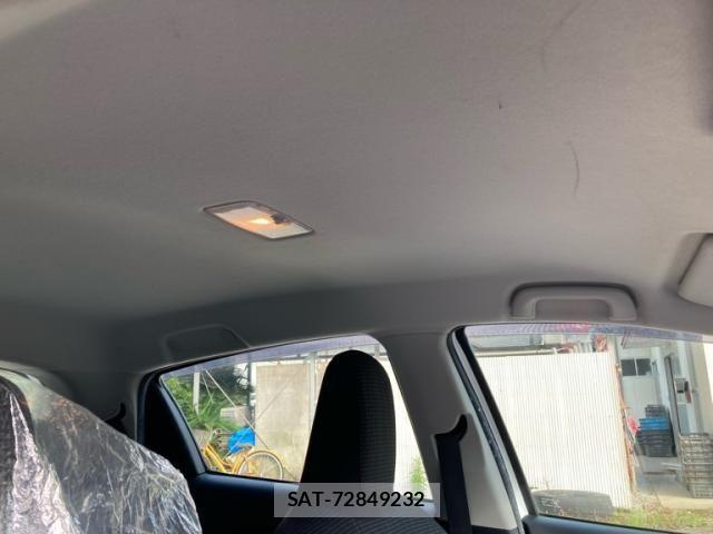 Toyota VITZ 2015-11 7503510-14