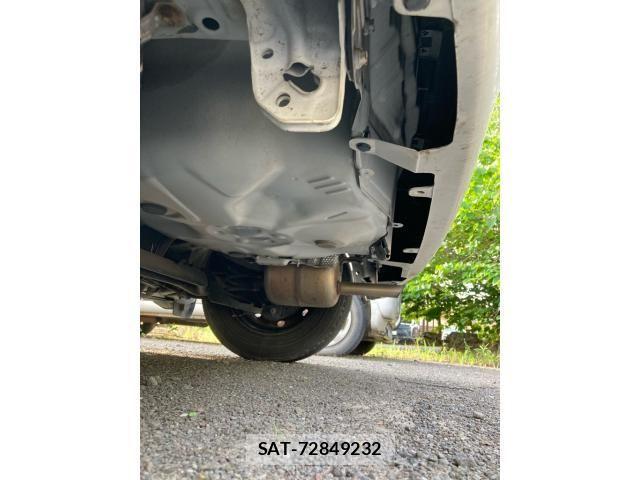 Toyota VITZ 2015-11 7503510-22
