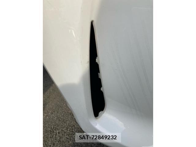 Toyota VITZ 2015-11 7503510-23