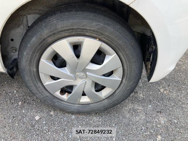 Toyota VITZ 2015-11 7503510-8