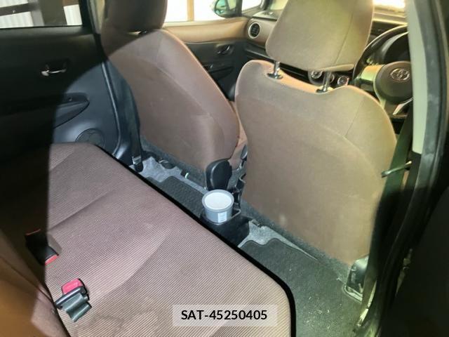 Toyota VITZ 2011-11 7510385-12