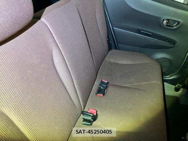 Toyota VITZ 2011-11 7510385-13