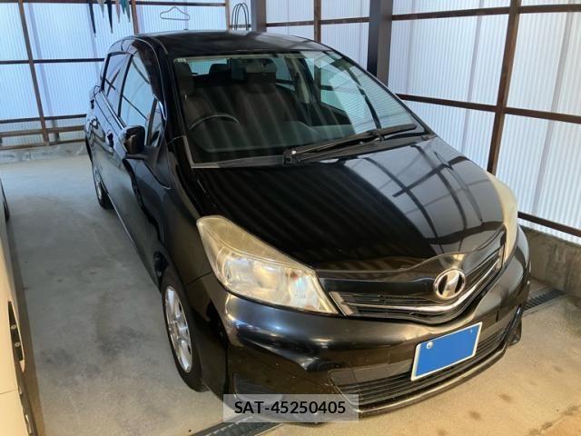 Toyota VITZ 2011-11 7510385-1