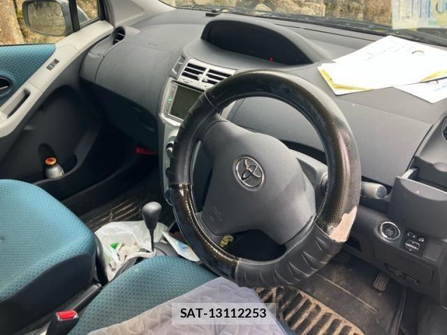 Toyota VITZ 2007-08 7503509-15