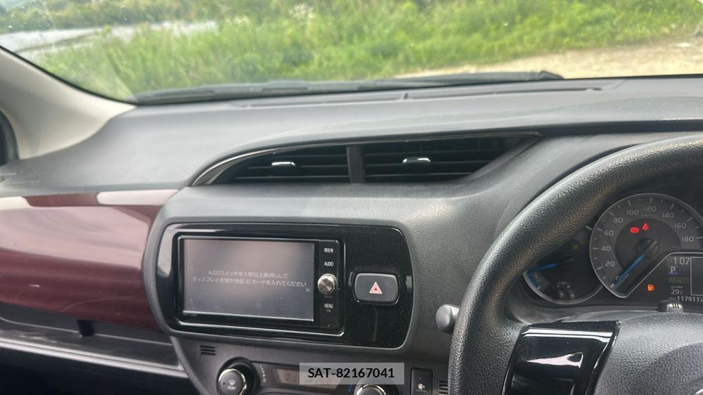 Toyota VITZ 2017 6763597-17