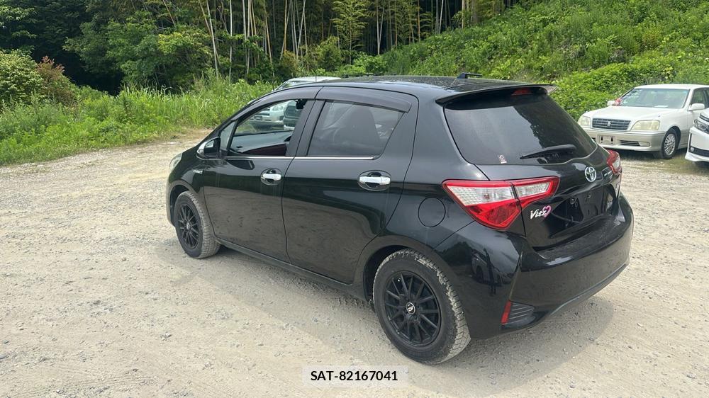 Toyota VITZ 2017 6763597-2