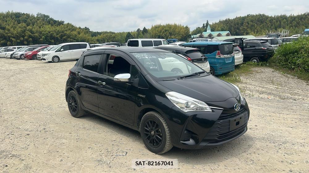 Toyota VITZ 2017 6763597-6