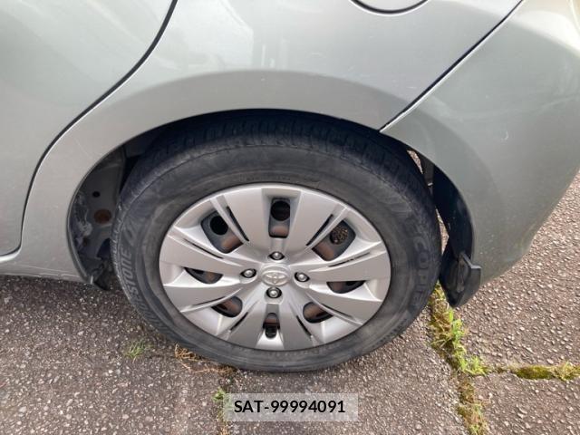 Toyota VITZ 2011-06 7563039-11