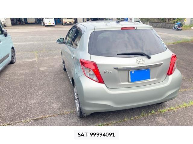 Toyota VITZ 2011-06 7563039-4