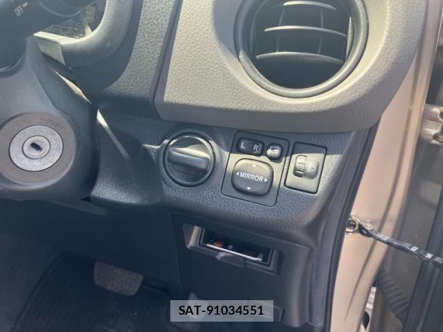 Toyota VITZ 2014-07 7563036-13