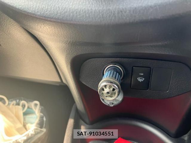 Toyota VITZ 2014-07 7563036-19