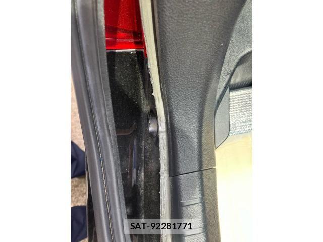 Toyota VITZ 2016-03 7563037-18