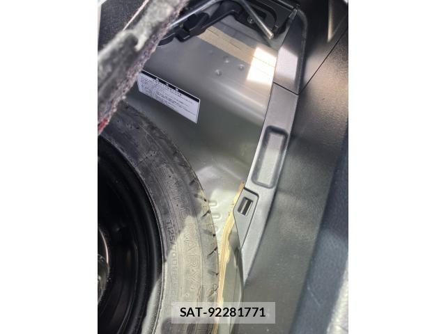 Toyota VITZ 2016-03 7563037-21