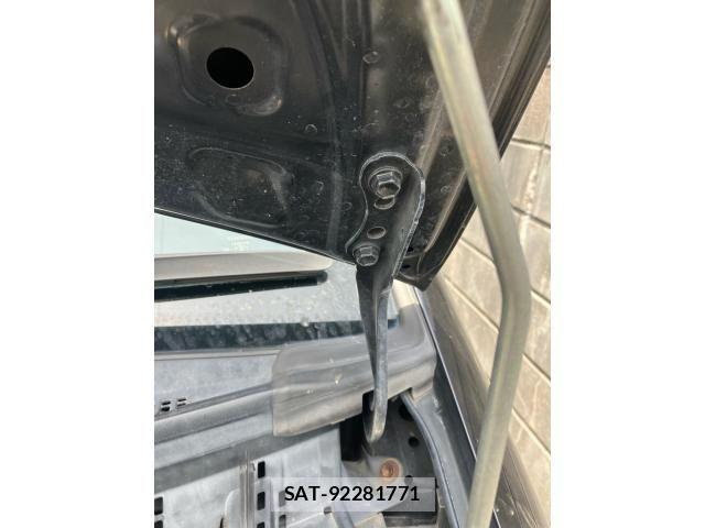 Toyota VITZ 2016-03 7563037-24