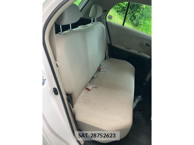 Toyota VITZ 2006-04 7563041-13