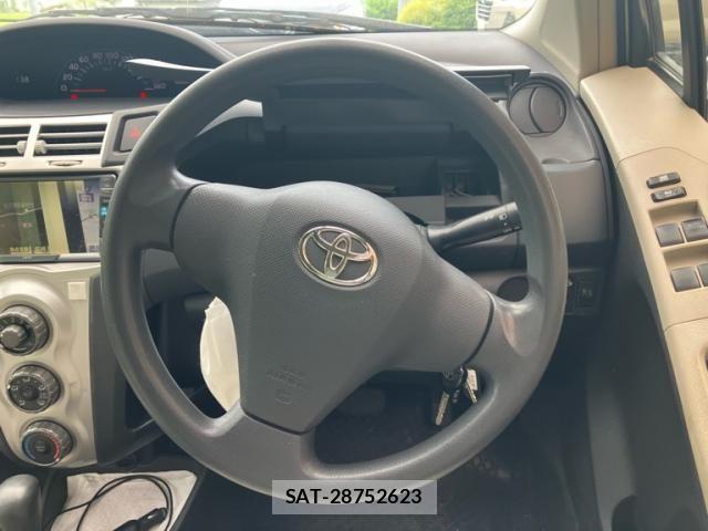 Toyota VITZ 2006-04 7563041-16