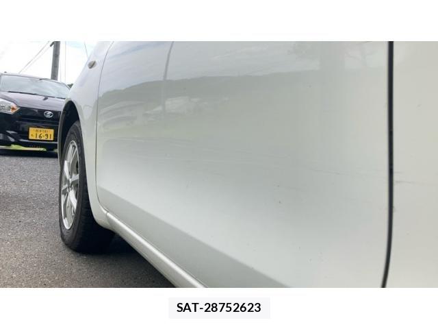 Toyota VITZ 2006-04 7563041-25