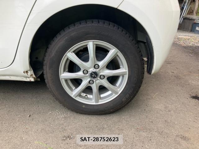 Toyota VITZ 2006-04 7563041-7