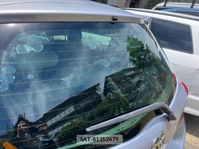 Toyota VITZ 2009-08 7563038-24
