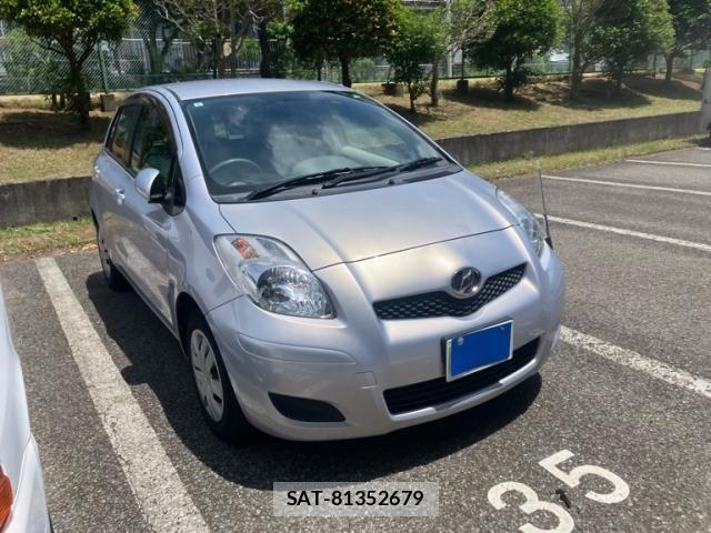 Toyota VITZ 2009-08 7563038-3