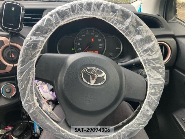 Toyota VITZ 2013-10 7621119-16