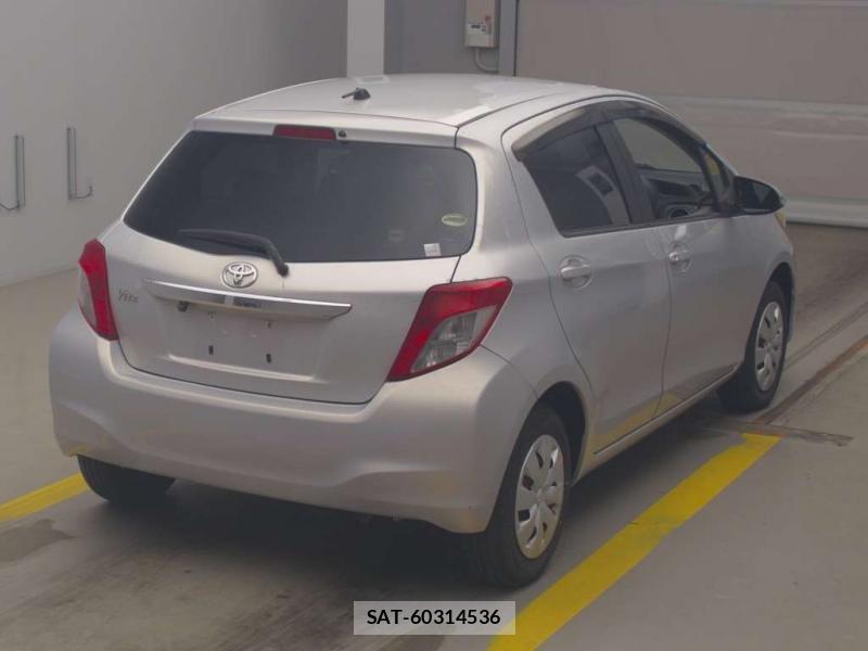 Toyota VITZ 2013-09 7610992-1