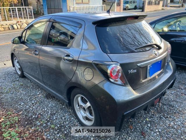 Toyota VITZ 2013-06 7621111-5