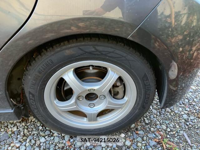 Toyota VITZ 2013-06 7621111-8