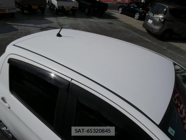 Toyota VITZ 2015-09 7621116-14